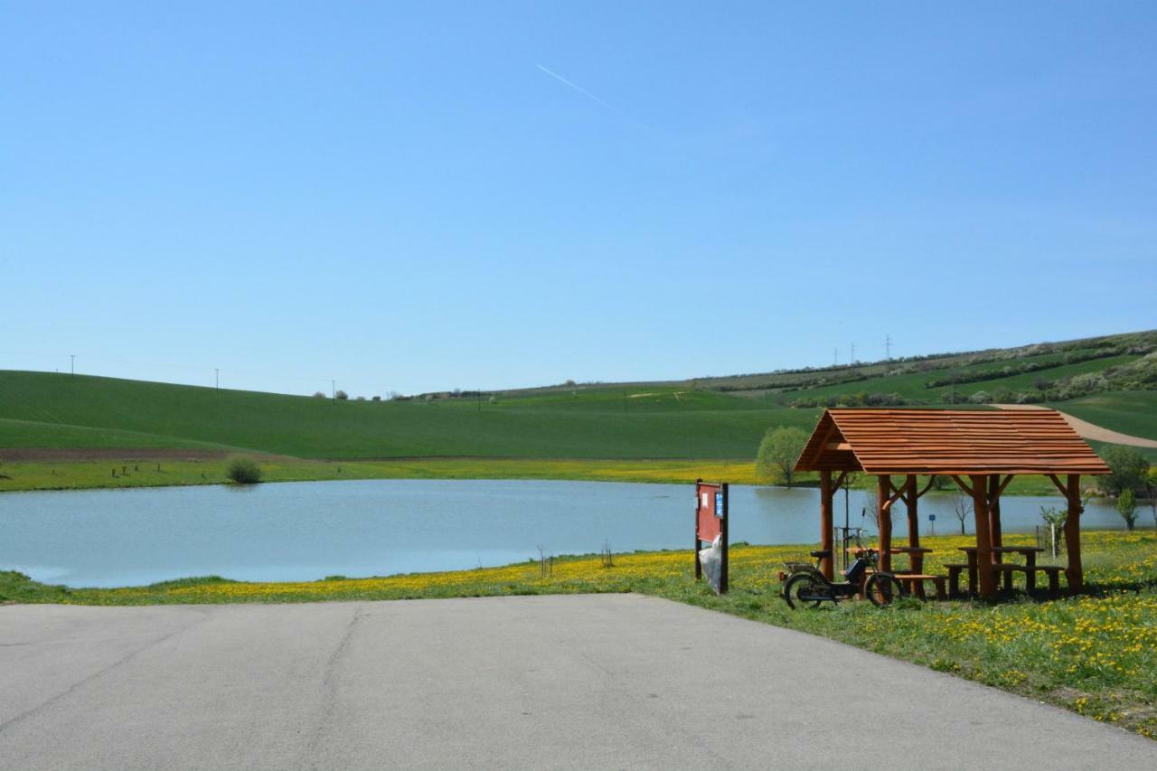 Moravske Toskansko Stavesice Exteriör bild